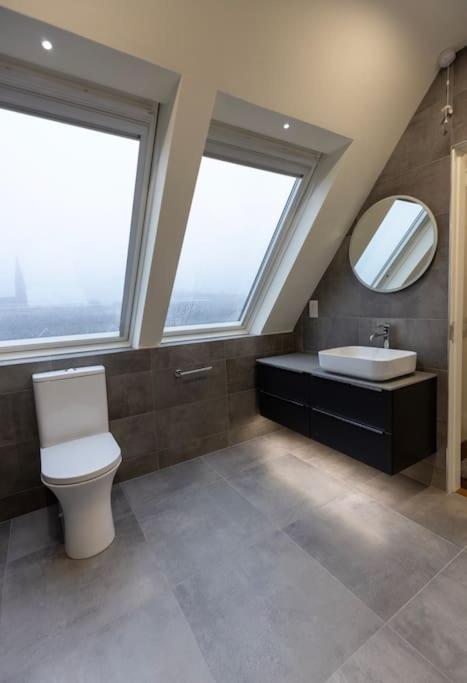 Luxury Town Centre Apartment كوكزتاون المظهر الخارجي الصورة